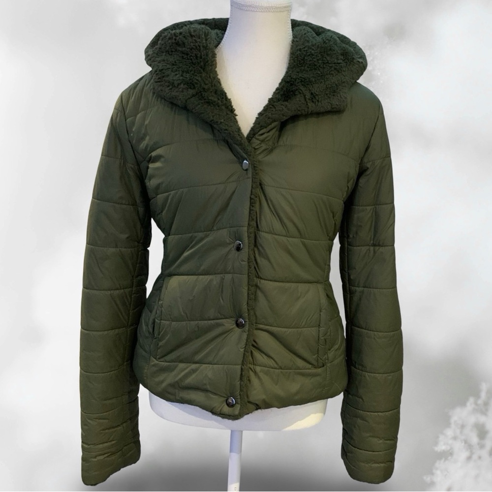 S GUESS Dark Olive Green Lightweight Puffer Jacket with Sherpa/Faux Fur Trim